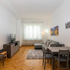 Vittoria 2 Apartment